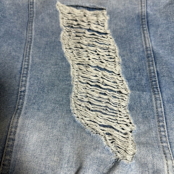 BBJ Los Angeles Distressed Denim Trucker Jacket Light Blue Wash Women’s Small - Picture 5 of 12